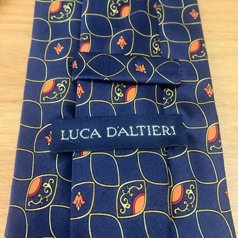 Luca D'Altieri 100% Silk Made in Italy Tie Navy Gold Orange Fleur De Lis EUC 58" - Picture 2 of 9